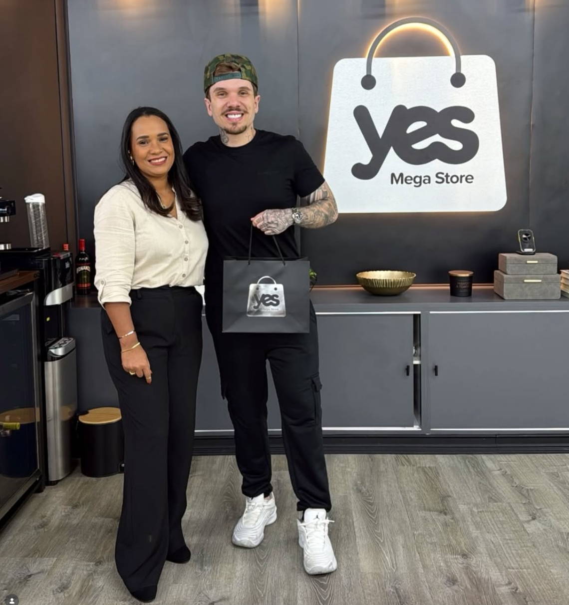 Cliente na Yes Mega Store