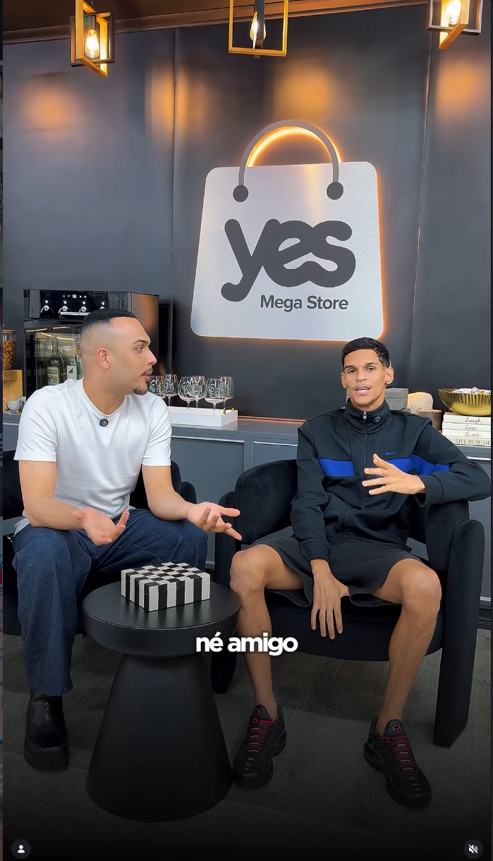 Visita à Yes Mega Store
